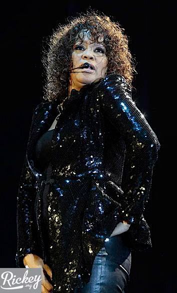 whitney houston 02 04-2010-04-26.jpg
