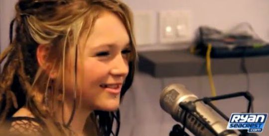 Crystal Bowersox BF Breakup-01-2010-05-27.jpg