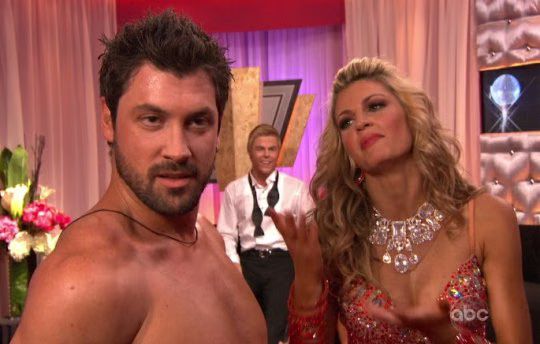 Erin Andrews Maks Finale 01-2010-05-24.jpg