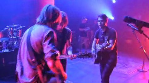 Keith Urban Kris Allen 01-2010-05-07.jpg