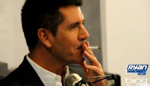 Simon Cowell Smoking 01-2010-05-26.jpg