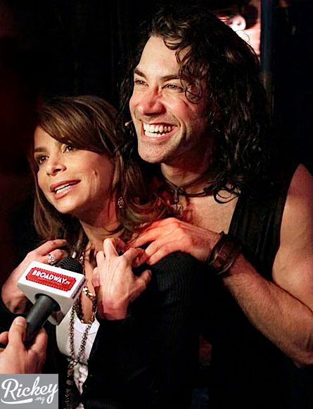 Paula Abdul Hair 04-2010-06-12.jpg