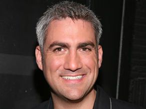 Taylor Hicks Larry King Live.jpg