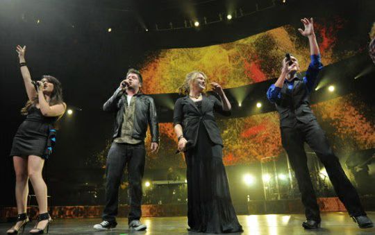 American Idol Tour Video 02-2010-07-02.jpg