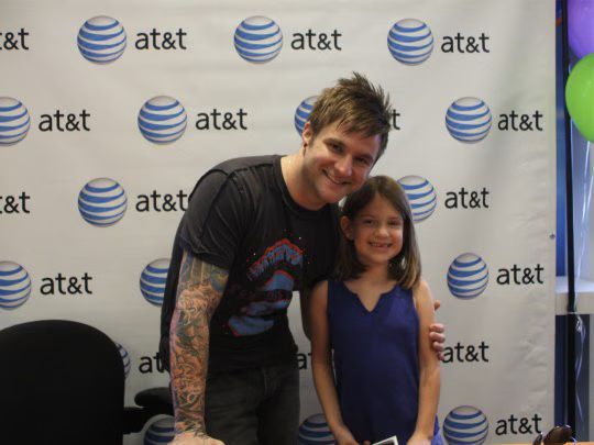 Blake_Lewis_Appearance_Photo__4_201008081456354[1].jpg