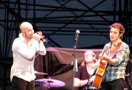Chris Daughtry Kris Allen 01-2010-08-07.jpg