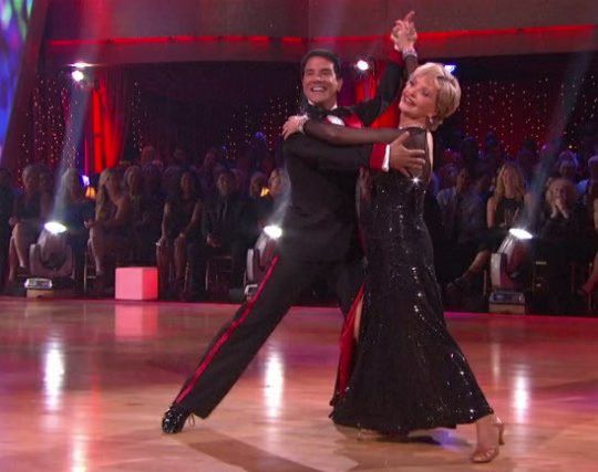 Florence Henderson Corky Ballas Quickstep 01-2010-09-27.jpg