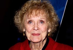 Gloria Stewart 100 Dead.jpg
