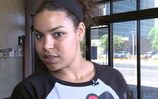 Jordin Sparks Goes Home 01-2010-09-16.jpg