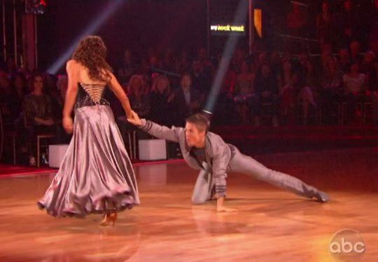Jennifer Grey paso Doble 01-2010-10-25.jpg