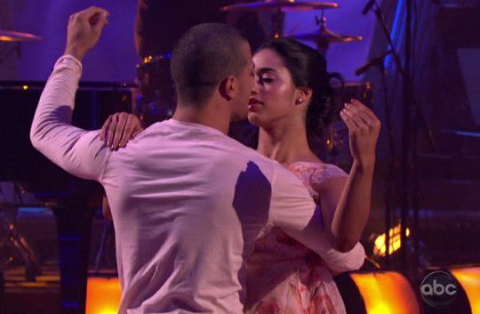 Jeanine Mason Mark Ballas Ordinary People DWTS 01-2010-11-09.jpg