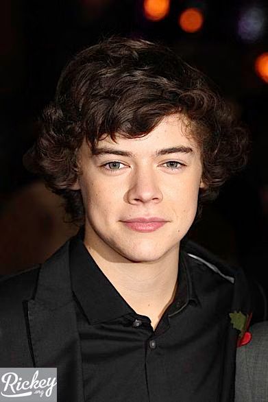 One Direction 03-2010-11-14.jpg