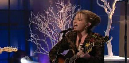 Crystal Bowersox Farmer's Daughter 01-2010-12-11.jpg