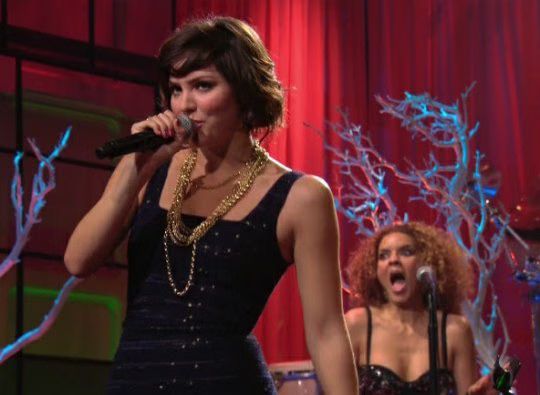 Katharine McPhee Tonight Show 01-2010-12-17.jpg