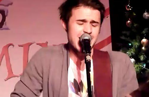 Kris Allen Gangsta's Paradise 01-2010-12-13.jpg
