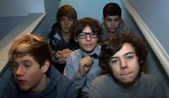 One Direction Video Diary 01-2010-12-02.jpg
