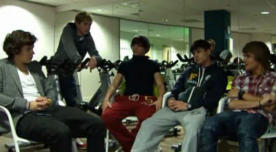 One Direction Video Diary 01-2010-12-10.jpg