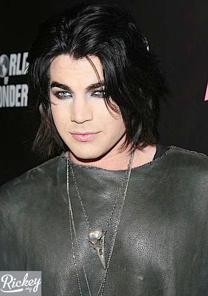 Adam Lambert RuPaul's Drag Race 02-2011-01-19.jpg
