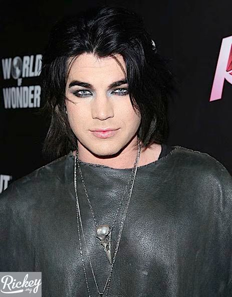 Adam Lambert RuPaul's Drag Race 04-2011-01-19.jpg