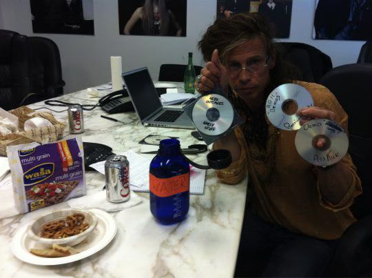 Steven Tyler Twitter.jpg