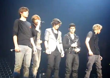 One Direction Grenade 01-2011-03-13.jpg