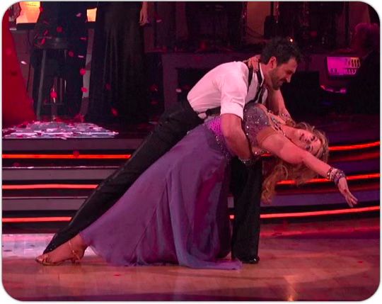 Kirstie Alley Maks Waltz