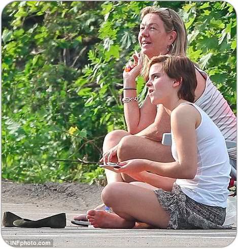 Emma Watson barefoot without makeup
