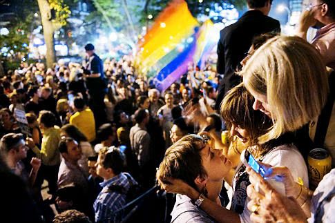 New York Gay Marriage Approved