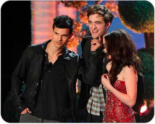 Taylor Lautner Robert Pattinson Chin 02-2011-06-06.jpg Taylor Lautner Robert Pattinson Chin 02 2011 06 06