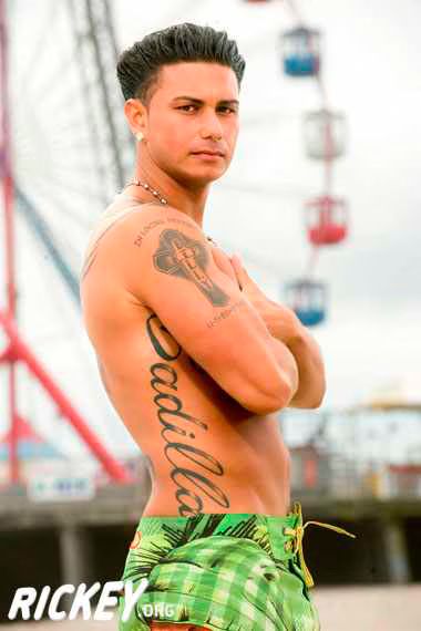 DJ Pauly D joins Britney Spears Femme Fatale Tour