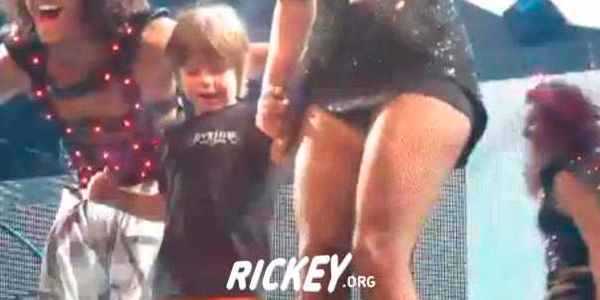 Britney Spears brings son Sean Preston on stage