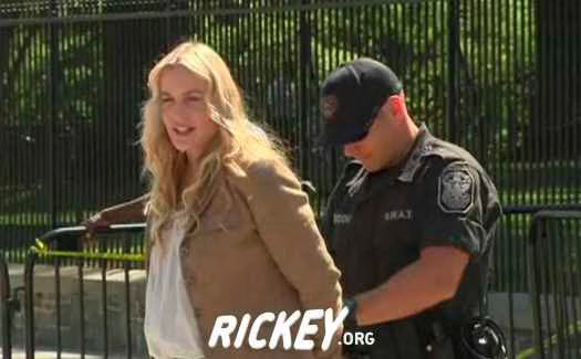 Daryl Hannah Arrested at White House  Video