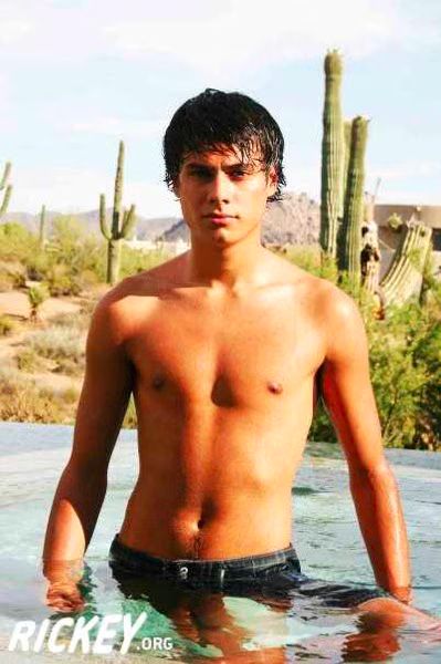 Kiowa Gordon busted for DUI.jpg Kiowa Gordon busted for DUI
