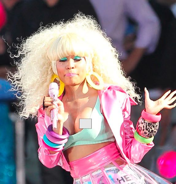 Nicki Minaj Nip Slip Good Morning America Box