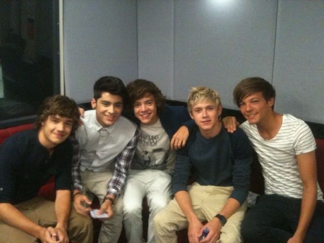 One Direction Radio 1 What Makes You Beautiful