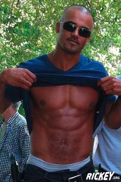 Shemar Moore Abs  Picture 01 2011 08 16