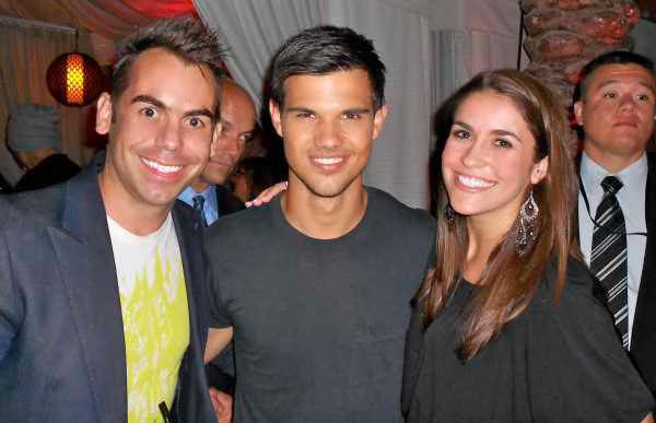 Abduction Premiere 01-2011-09-16