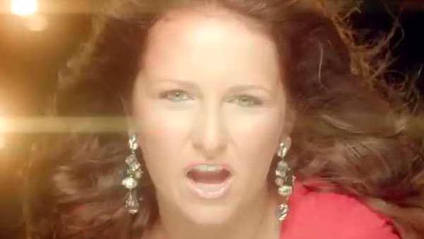 Benni Cinkle  Can You See Me Now  Official Video 02 2011 09 02