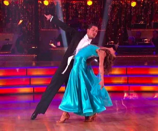 Elisabetta Canalis and Val Chmerkovskiy  Quickstep  Dancing with the Stars