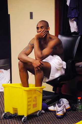 Kobe Bryant to play in Italy during NBA Lockout