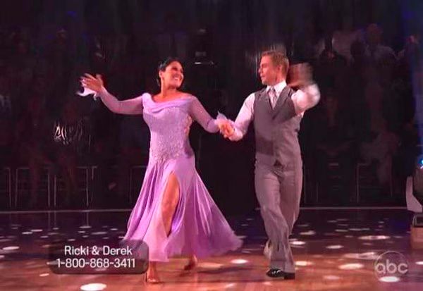 Ricki Lake and Derek Hough  Viennese Waltz  Dancing with the Stars