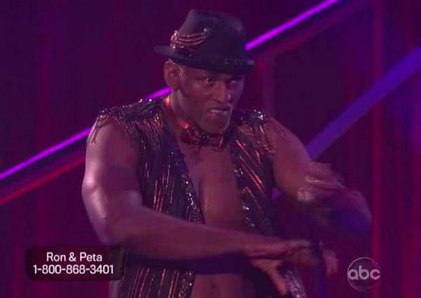 Ron Artest and Peta Murgatroyd  Cha Cha Cha  Dancing with the Stars