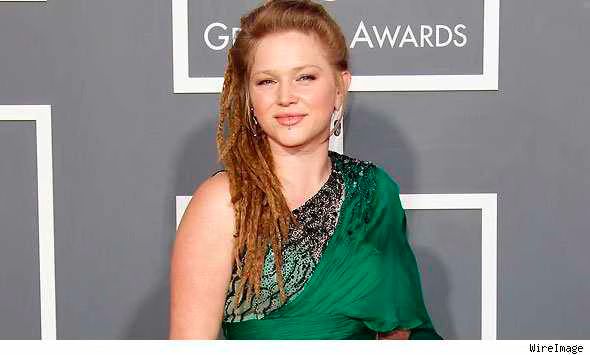 Crystal Bowersox dropped by RCA