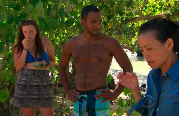 Survivor South Pacific 01-2011-10-06.jpg Survivor South Pacific 01 2011 10 06