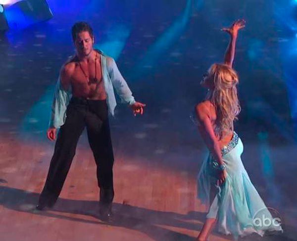Susan Boyle - Unchained Melody - Dancing with the Stars.jpg Susan Boyle Unchained Melody Dancing with the Stars