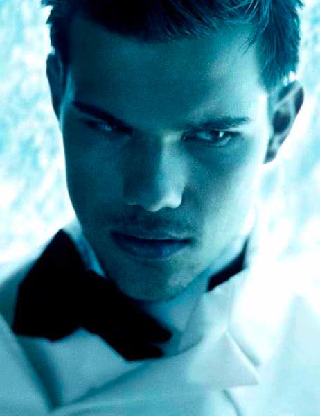 Taylor Lautner  L Uomo Vogue  Video