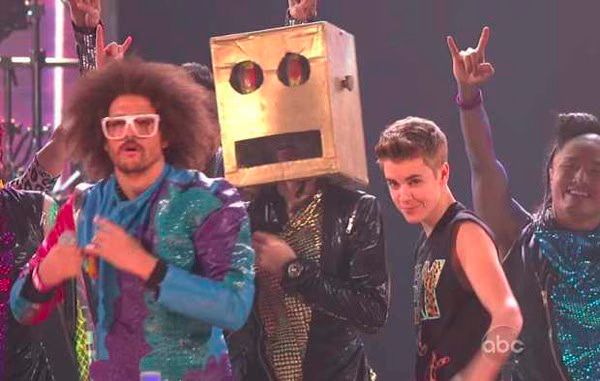 Justin Bieber in a Zubaz  LMFAO 01 2011 11 20