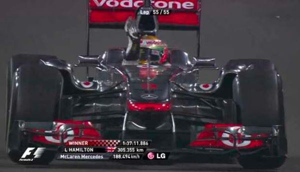 Lewis Hamilton wins 2011 Abu Dhabi Grand Prix