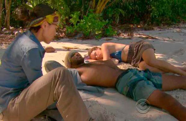 Survivor South Pacific Recap 01-2011-12-07.jpg Survivor South Pacific Recap 01 2011 12 07