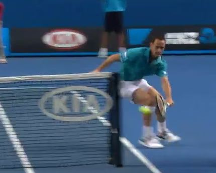 Andy Murray vs. Michael Llodra - Australian Open 2012.jpg Andy Murray vs Michael Llodra Australian Open 2012
